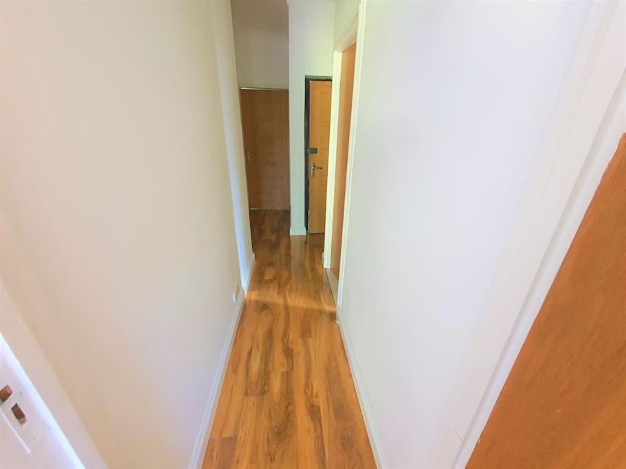 2 Bedroom Flat - Travel Direct To Heathrow/Central Лондон Экстерьер фото