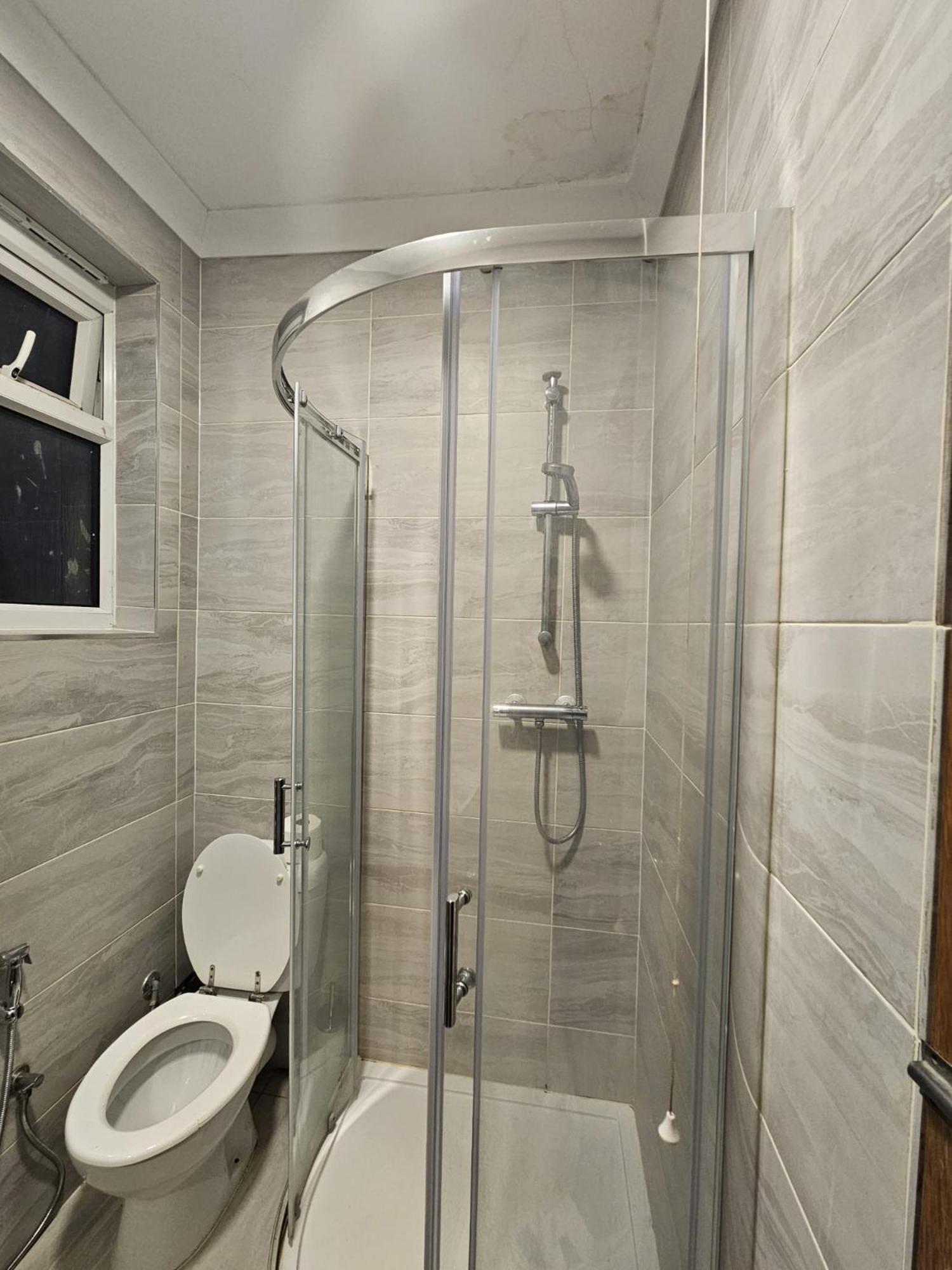 2 Bedroom Flat - Travel Direct To Heathrow/Central Лондон Экстерьер фото